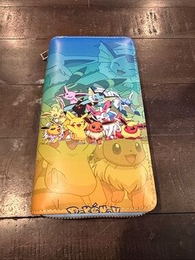 NWOT Pokémon Eevee Evolutions Zip Wallet - Rainbow Gradient